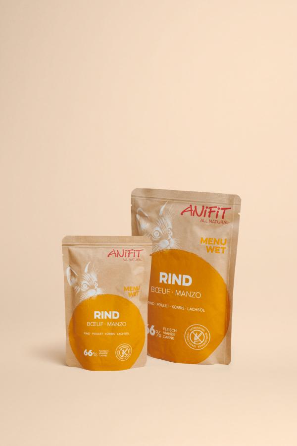 Aliments humides au bœuf pour chats